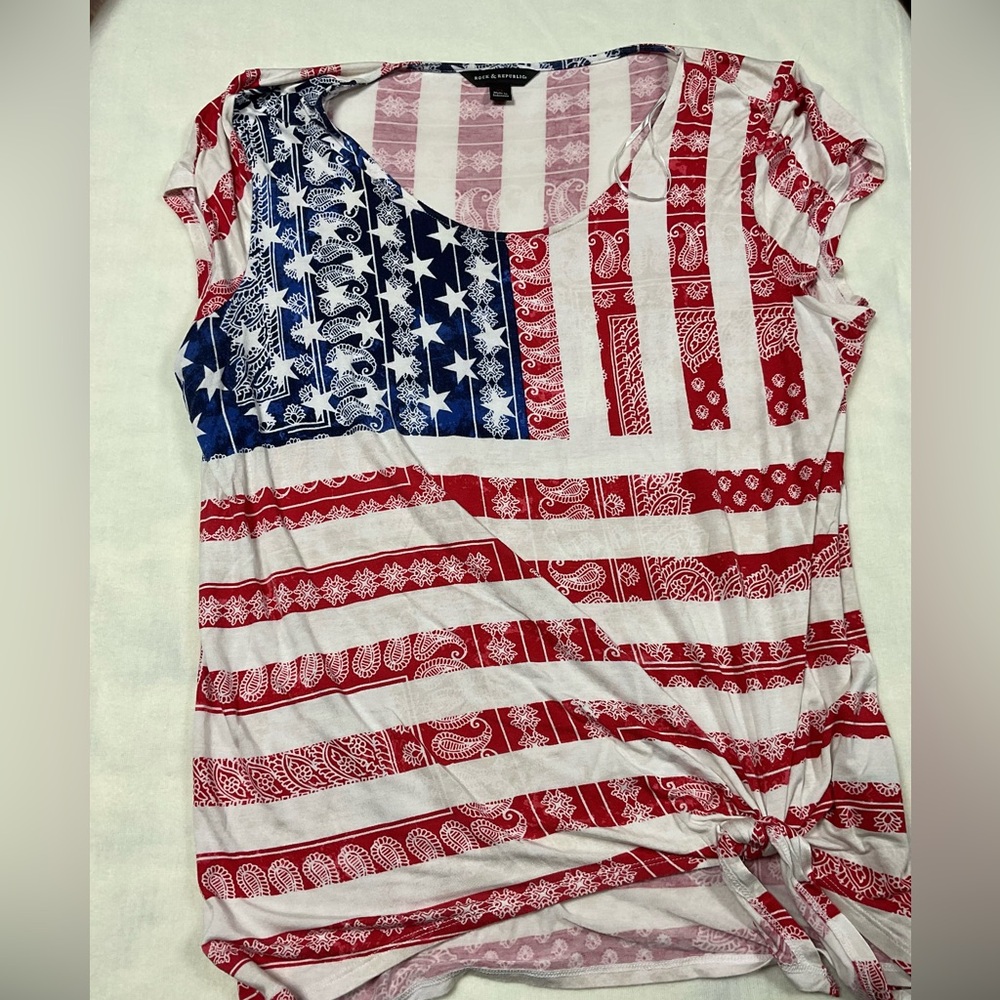 Rock and Republic patriotic T-shirt